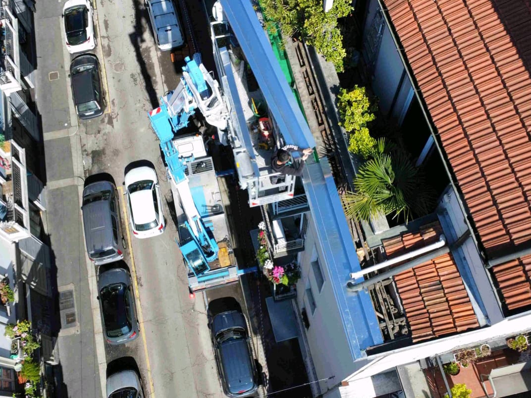 Milano Via Rosmini - Vista completa gronda dal alto